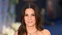 Sandra Bullock Ungkap Cara Habiskan Uang Miliaran Hasil Main Film
