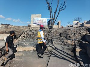 Desa Adat Sade Terbakar, Wisata Lesu hingga Warga Buka Donasi