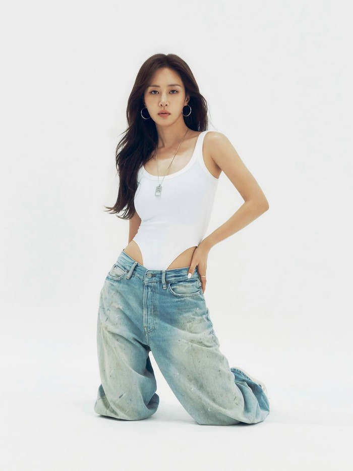 Potret Yuri Buat Debut SNSD-HyoRiSoo.