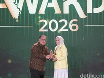 Karmila Sari Dapat Anugrah Legislator Peduli Pendidikan-Pembangunan Perempuan