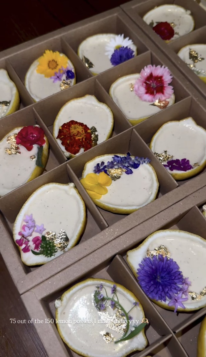Jago Baking! Ariel Tatum Bikin Kue Ultah Sendiri hingga Lemon Posset