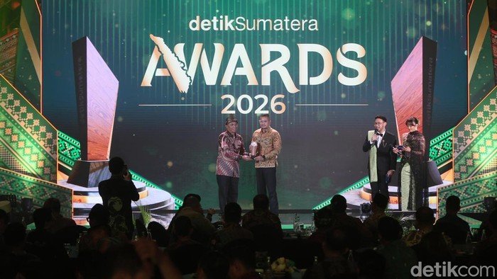 Bank Sumsel Babel meraih penghargaan detikSumatera Awards 2026 kategori Pemberdayaan UMKM dan Ekonomi Kreatif.