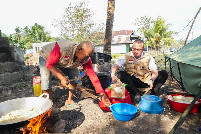 Dari Jakarta untuk NTT, BAGUNA DPD PDIP DKI Hadirkan Dapur Umum bagi Korban Gempa