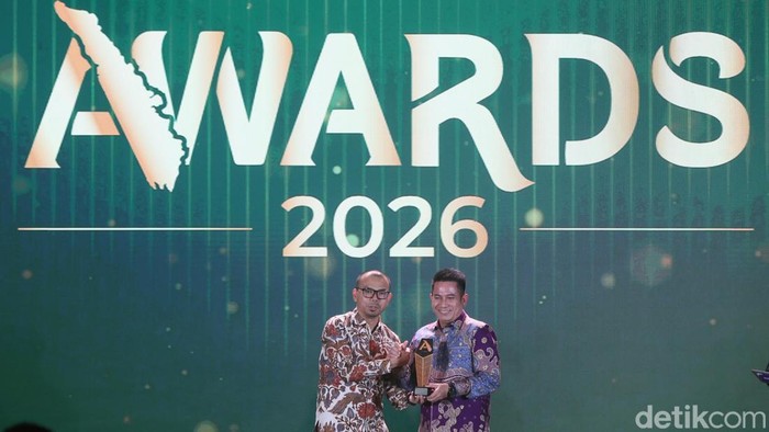Acara puncak detikSumatera Award 2026 digelar di Grand Ballroom Trans Hotel Jakarta, Jumat (28/8/2026). Berikut para penerima Anugerah Program Inovasi Pembangunan Terpuji.
