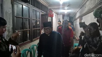 Pramono Melayat ke Rumah Duka Korban Meninggal di Pejompongan