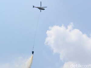 5 Helikopter Waterbombing Dioptimalkan Tangani Karhutla OKI