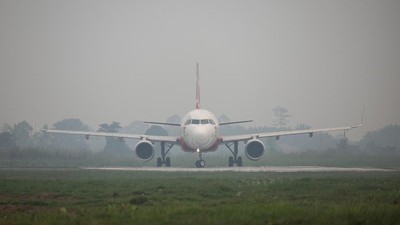 Kabut Asap Ganggu Penerbangan di Bandara Supadio Kalbar