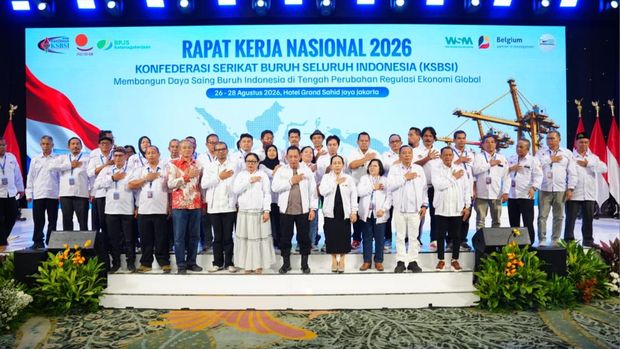 Kapolri Jenderal Listyo Sigit Prabowo diangkat menjadi Anggota Kehormatan Konfederasi Serikat Buruh Seluruh Indonesia (KSBSI). (dok Istimewa)