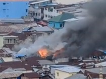 Kebakaran Landa Permukiman di Ambon, 50 Kamar Kos Hangus