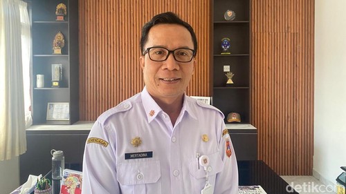 Kepala Dinas Ketenagakerjaan (Disnaker) Karangasem I Ketut Mertadina.(Foto: I Wayan Selamat Juniasa/detikBali)