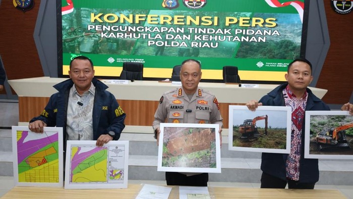 Polda Riau menetapkan 40 orang tersangka kasus kebakaran hutan dan lahan (karhutla) sepanjang Januari-Agustus 2026.