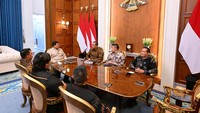 Seskab: Presiden Instruksikan Bangun Infrastruktur hingga Pendidikan di Kalbar