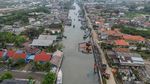 Dermaga Karangantu Berbenah, Endapan Lumpur Mulai Dikeruk