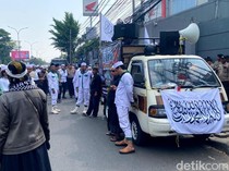 Ormas FPI Geruduk Gudang Miras di Bandung