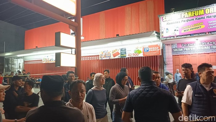 Seorang juru parkir di Palu tewas diduga ditembak OTK setelah terlibat perkelahian Jalan Tombolotutu, Kelurahan Talise, Kota Palu.