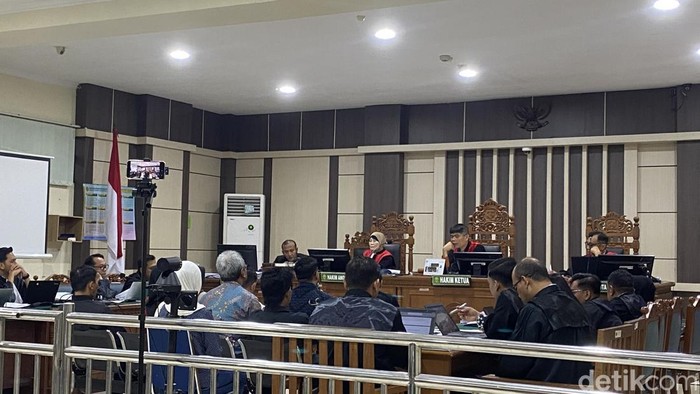 Suasana sidang pemeriksaan saksi Bupati Pekalongan nonaktif, Fadia Arafiq di Pengadilan Tipikor Semarang, Kecamatan Ssmarang Barat, Kota Semarang, Jumat (28/6/2026).