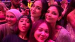 Syifa Hadju Ngemper di London Demi Konser Ariana Grande