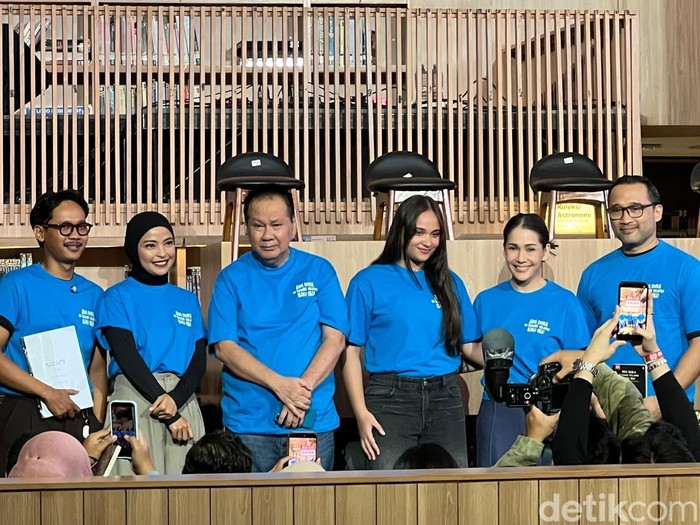 film ada duka di bawah telapak kaki ibu