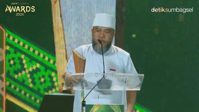 Gubernur Bengkulu Helmi Hasan