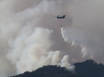 Visibilitas Turun, Helikopter Water Bombing Sulit Beroperasi Padamkan Api