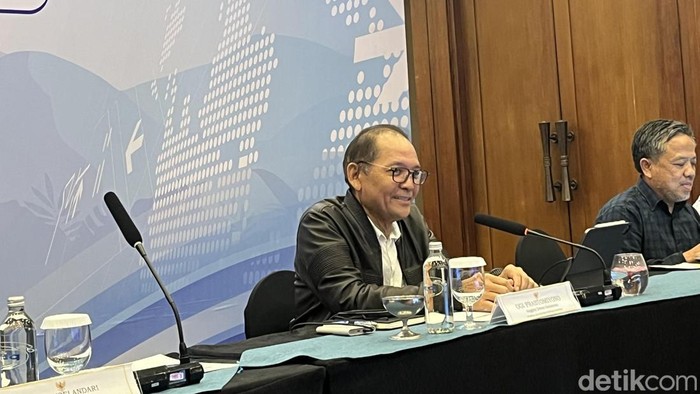 Kepala Eksekutif Pengawas Perasuransian, Penjaminan, dan Dana Pensiun OJK Ogi Prastomiyono