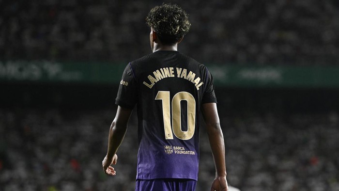 Soccer Football - LaLiga - Elche v FC Barcelona - Estadio Manuel Martinez Valero, Elche, Spain - August 23, 2026 FC Barcelonas Lamine Yamal REUTERS/Pablo Morano