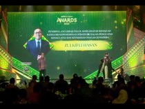 Zulhas Raih detikSumatera Awards Atas Kepemimpinan Strategis Ketahanan Pangan
