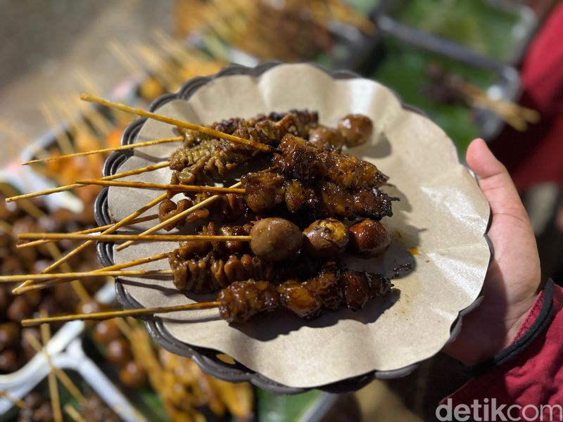 Nasi Gulai Bon milik TikToker Nadya Savira