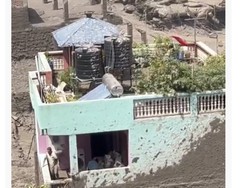 Rahasia Kokohnya Rumah Viral di Nepal yang Selamatkan Penghuninya