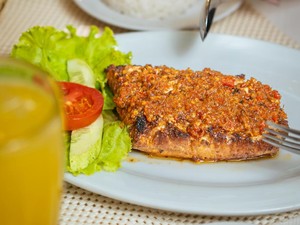 7 Kuliner Enak di Dekat Stasiun LRT Kelapa Gading, Ada Seafood dan Gultik