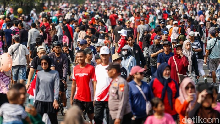 Antusiasme Warga Tak Surut, CFD Bekasi Dipadati Pesepeda hingga Pelari