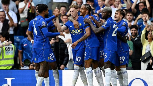 LONDON, ENGLAND - AUGUST 30: Cole Palmer of Chelsea celebrates scoring his teams fourth goal with teammates during the Premier League 2026/27 match between Chelsea FC and Brighton & Hove Albion at Stamford Bridge on August 30, 2026 in London, England. (Photo by Darren Walsh/Chelsea FC via Getty Images)