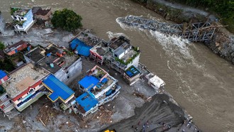 Duka Nepal-Tibet Kala Banjir Bandang Renggut Ratusan Nyawa