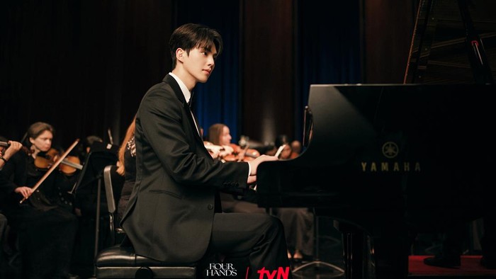 Drama Korea Four Hands Two Sonatas