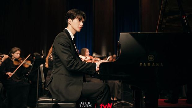 Drama Korea Four Hands Two Sonatas
