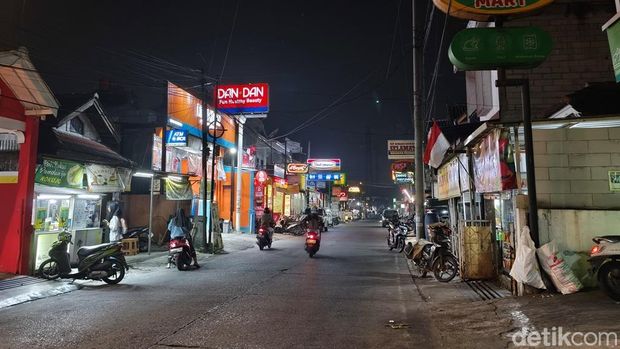 Jajanan di Bumi Panyileukan. Jajanan di Bumi Panyileukan.