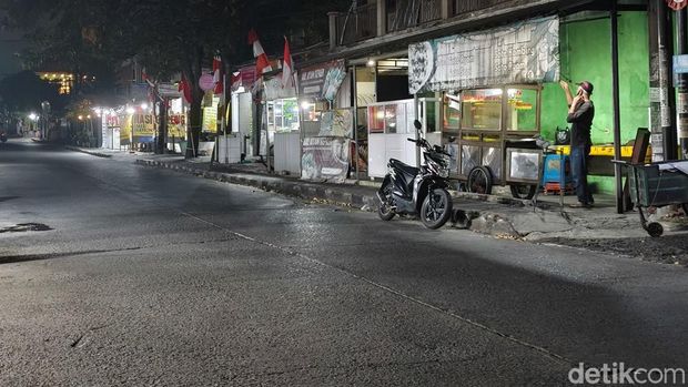 Jajanan di Bumi Panyileukan. Jajanan di Bumi Panyileukan.