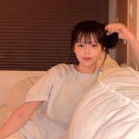 Menjelang proses syuting, Jeongyeon TWICE disorot terlihat memesona. Unggahan fotonya yang dibagikan ulang di akun X @godmitzu bahkan tembus mendapat lebih dari 143 ribu likes, dan sudah dilihat lebih dari 5,7 juta views. Foto: dok. Instagram @jy_piece