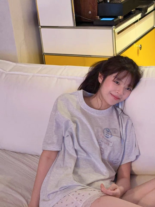Jeongyeon TWICE viral menyita perhatian dengan paras cantiknya setelah hengkang dari JYP Entertainment. Foto: dok. Instagram @jy_piece