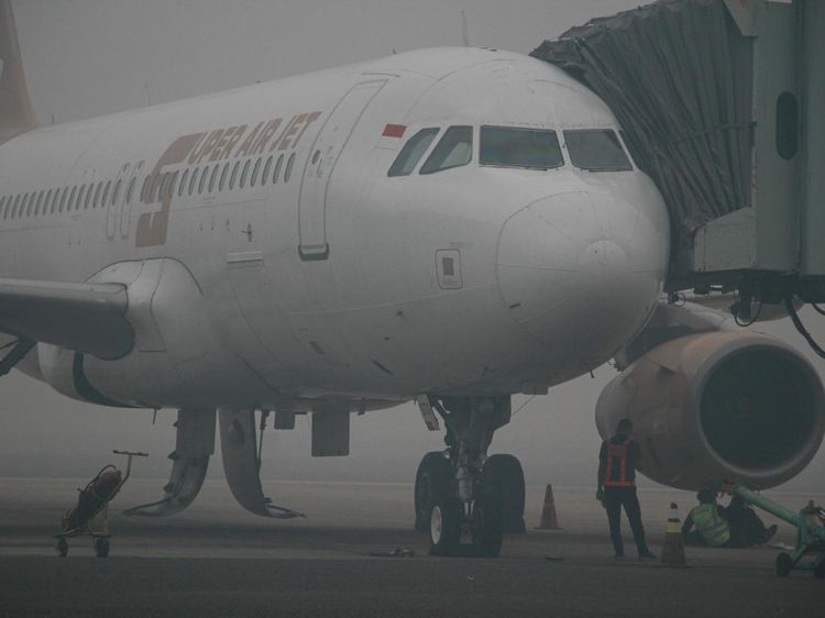 Kabut Asap Makin Pekat, Penerbangan Bandara Tjilik Riwut Terpaksa Dibatalkan