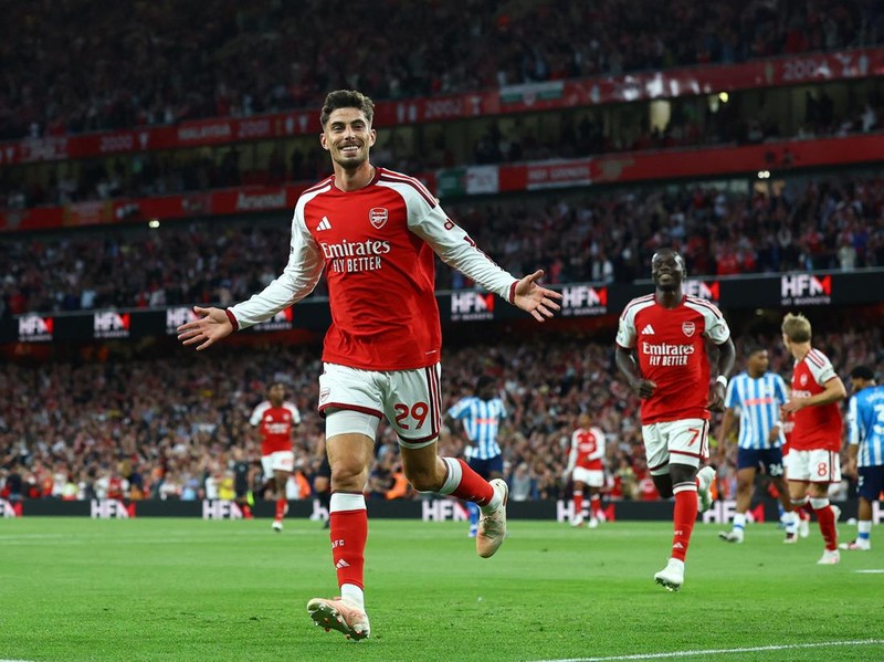 Soccer Football - Premier League - Arsenal v Coventry City - Emirates Stadium, London, Britain - August 21, 2026 Arsenal's Kai Havertz celebrates scoring their first goal REUTERS/Hannah Mckay EDITORIAL USE ONLY. NO USE WITH UNAUTHORIZED AUDIO, VIDEO, DATA, FIXTURE LISTS, CLUB/LEAGUE LOGOS OR 'LIVE' SERVICES. ONLINE IN-MATCH USE LIMITED TO 120 IMAGES, NO VIDEO EMULATION. NO USE IN BETTING, GAMES OR SINGLE CLUB/LEAGUE/PLAYER PUBLICATIONS. PLEASE CONTACT YOUR ACCOUNT REPRESENTATIVE FOR FURTHER DETAILS..