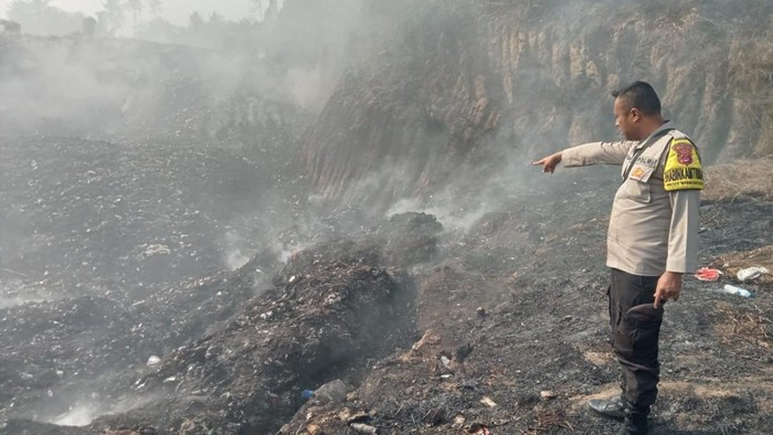 Kebakaran TPA Liar Waringinkurung (dok. Istimewa)