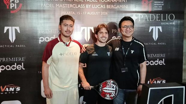 Lucas Bergamini Bintang padel profesional asal Brasil, Lucas Bergamini, terkesan dengan antusiasme komunitas padel Indonesia saat berkunjung ke Jakarta.