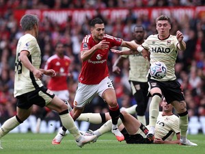 Klasemen Liga Inggris usai Hujan Gol di Kandang Chelsea dan MU