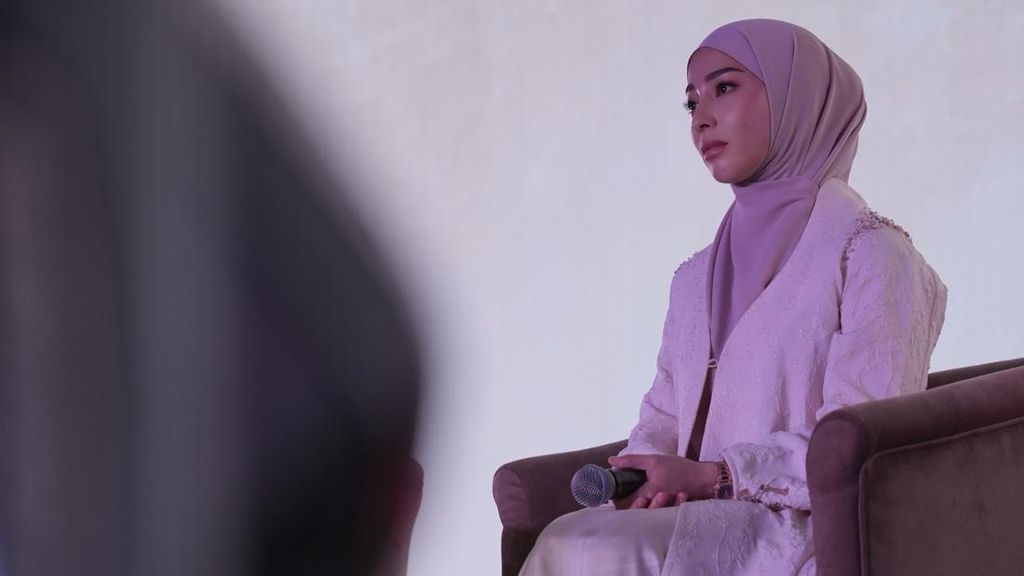 Hangat-Penuh Haru, Momen Nikita Willy Bertemu Santri Tunanetra