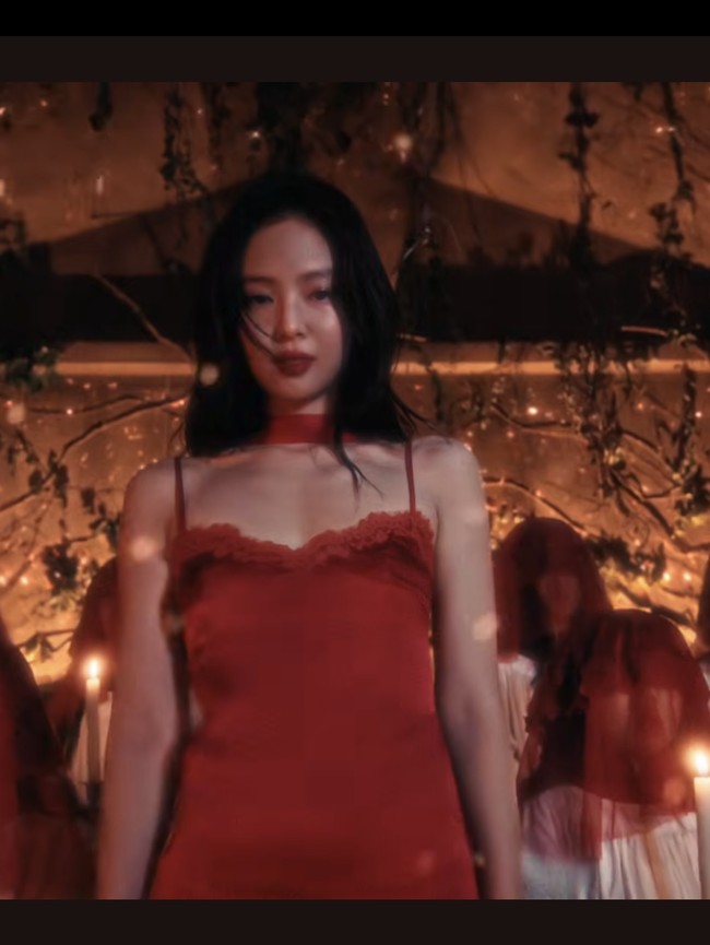 Gaya Jennie BLACKPINK di MV Fallen Angel, Konsepnya Dituduh Illuminati