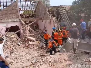 Petaka Bangunan Tua Ambruk Tewaskan 3 Orang di Bumiayu Brebes