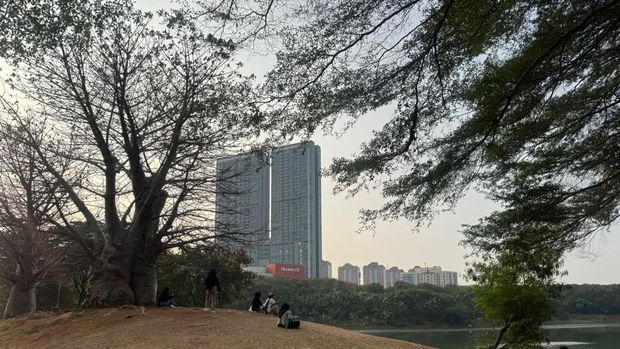 Suasana Taman Waduk Ria Rio di Jaktim (Adhfar/detikcom)