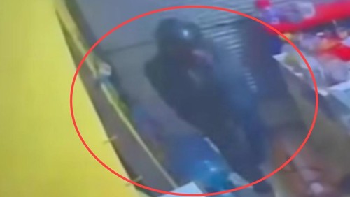 Tangkapan layar maling gasak ruko di Mengwitani, Badung, Bali. (Foto: Istimewa)