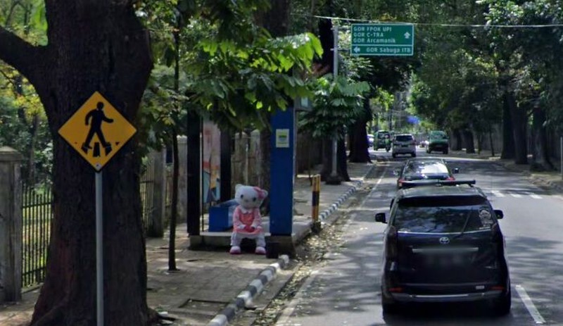 Kata laporan dari CNET, Google Maps telah memetakan 98% dari tempat yang dihuni manusia. Maka tak heran mereka menangkap hal aneh yang tak pernah kita lihat.